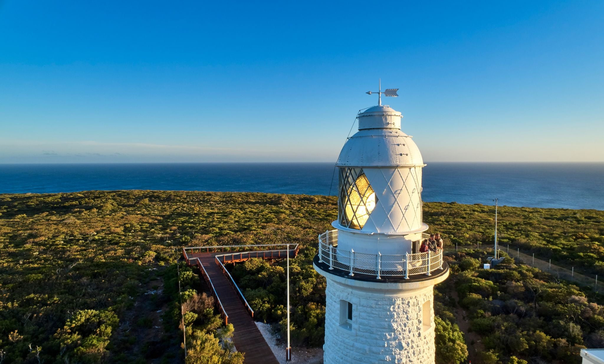 Cape Naturaliste Lighthouse with a view of the ocean