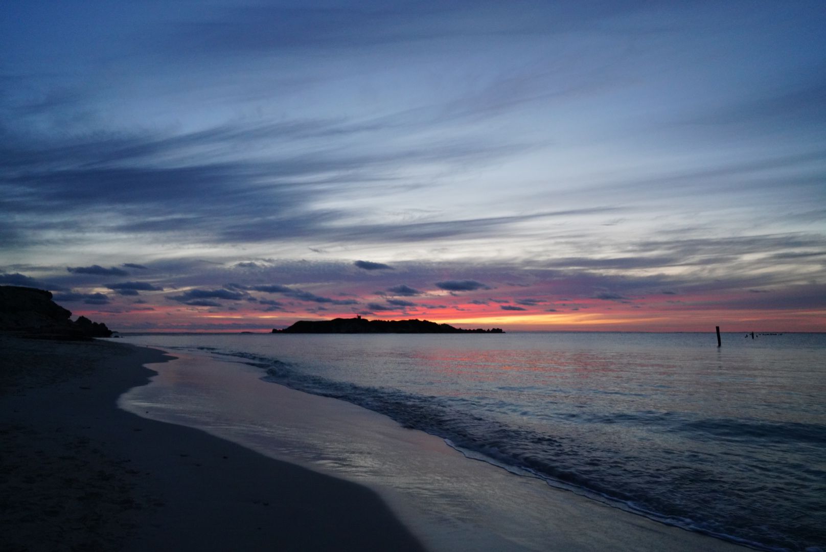 Sunset at Hamelin Bay Credit @keweitay