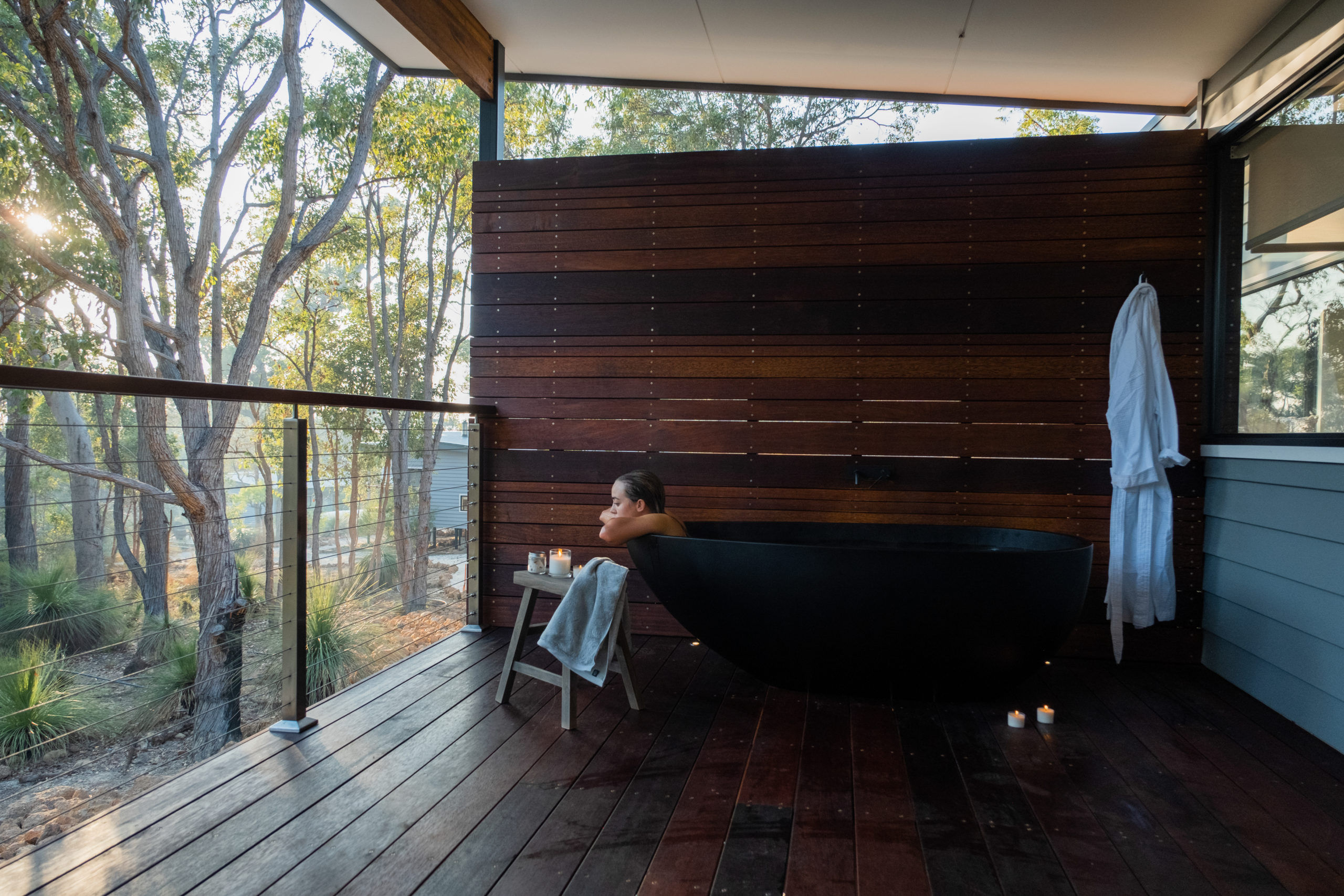 Binya Maya outdoor bath. Credit Rachel Claire