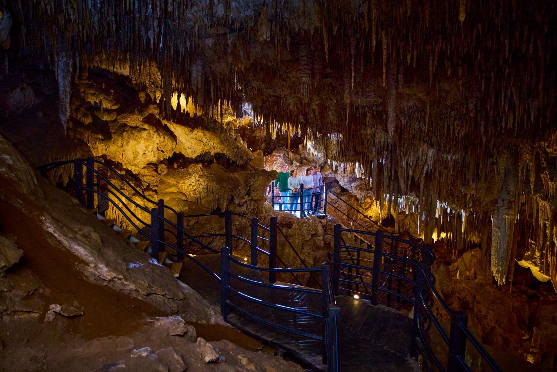 Pijf Ngilgi Cave Tour With Jessica Carlton And Kate Pass The Margaret