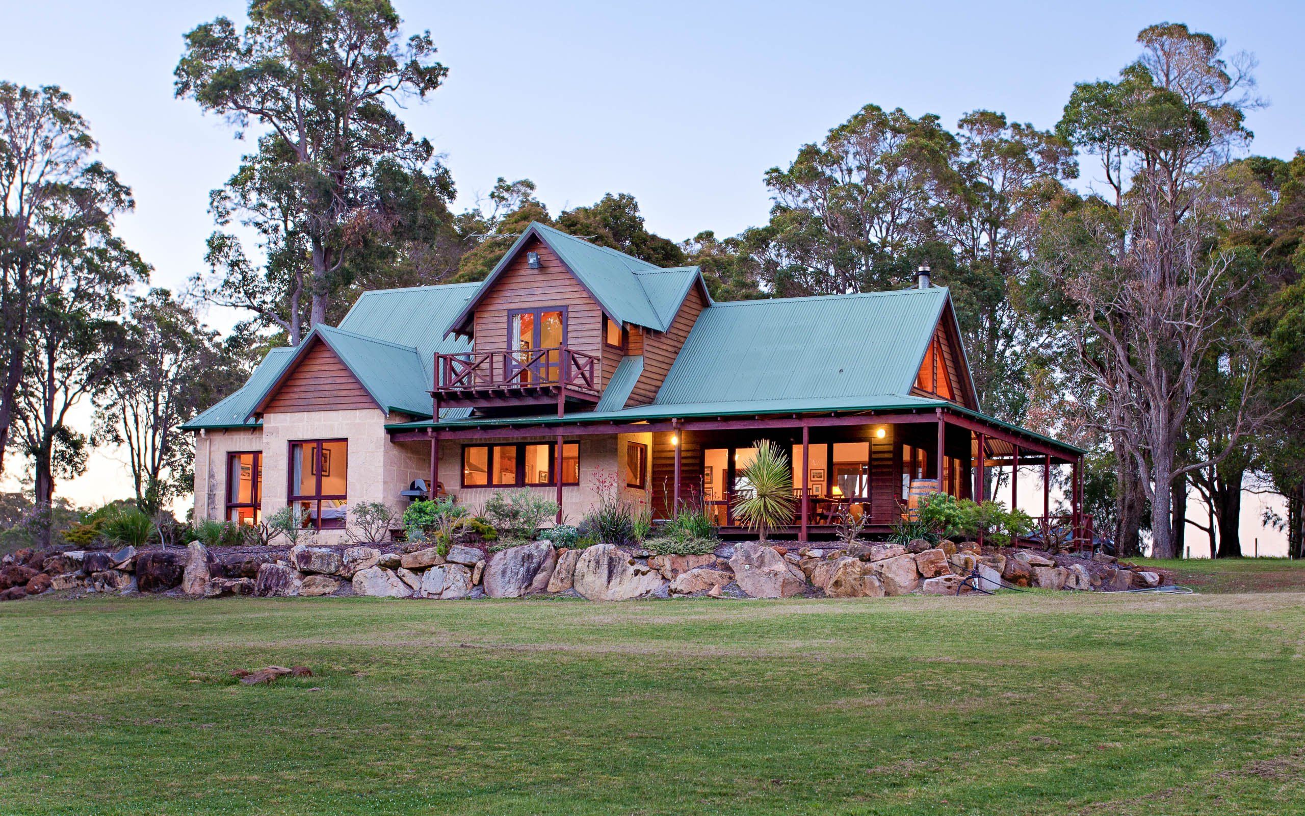 Tintagel, Private Properties