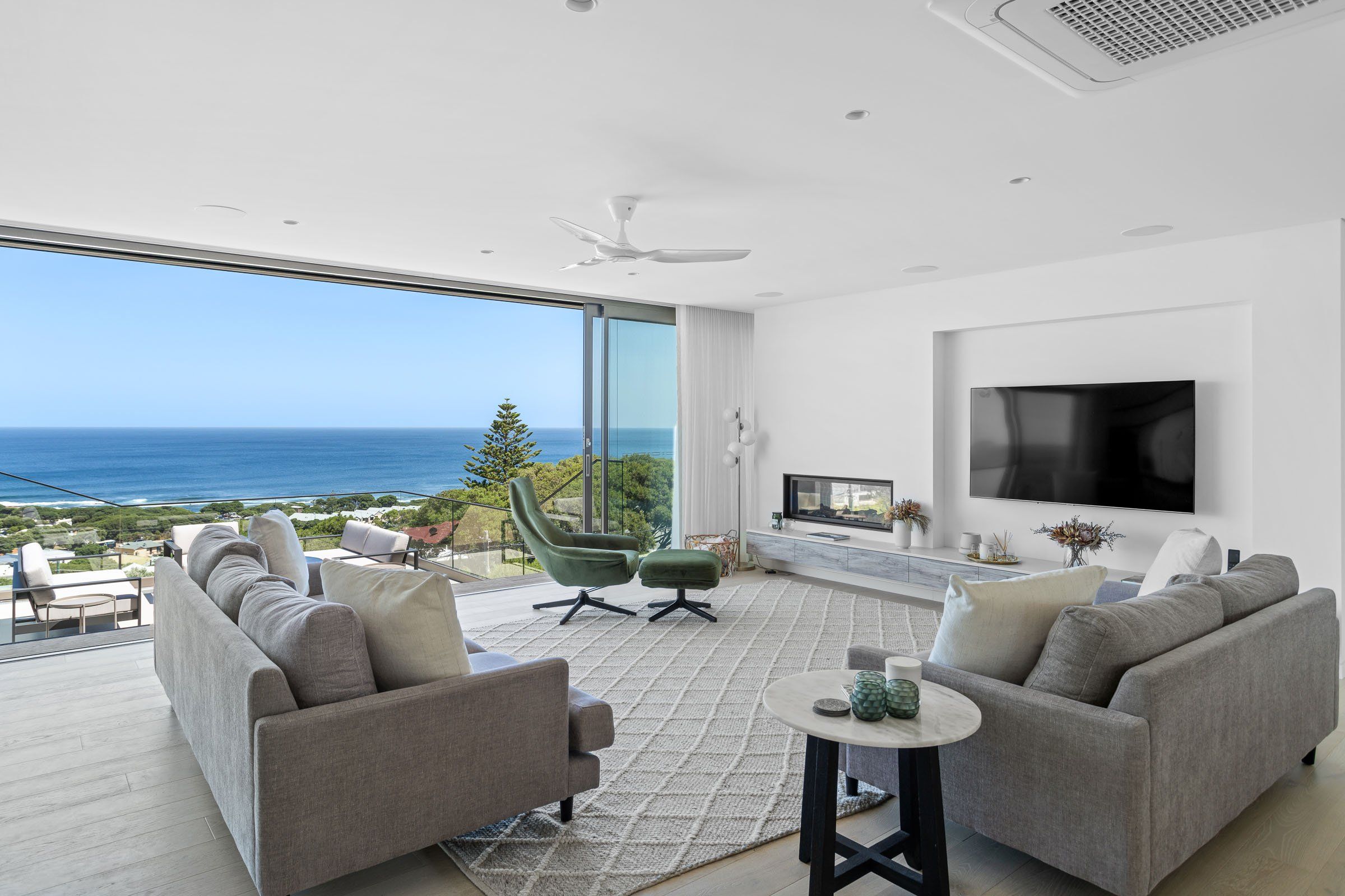 Cooinda, Yallingup. Private Properties Holiday Homes