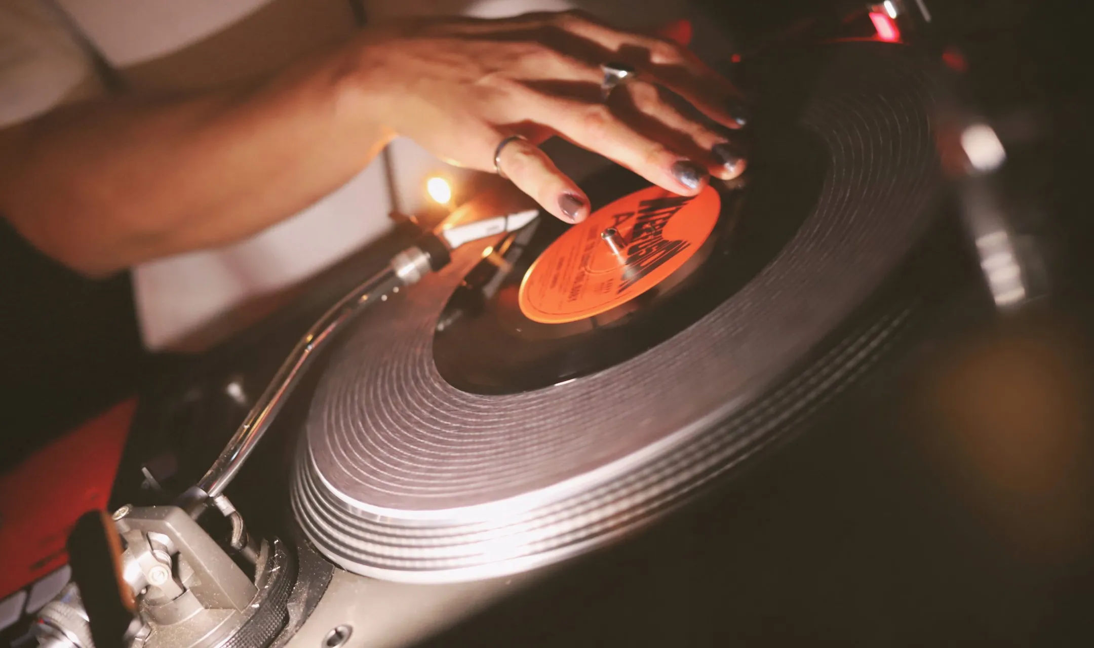 Strange Brews Vinyl DJ set