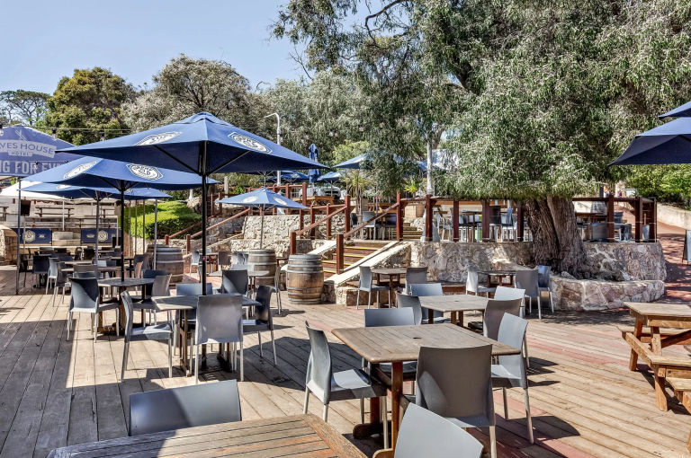 Caves house