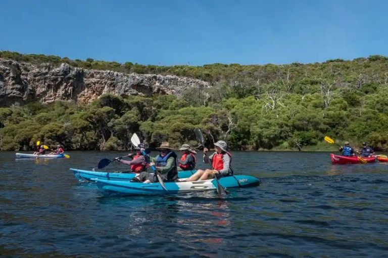 Wooditjup Bilya Cultural Paddle